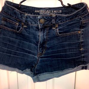 American Eagle Shorts / Size 8